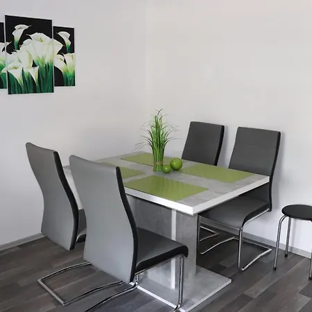 Ferien- Und Monteurwohnung Julia Mörlenbach Eksteriør billede